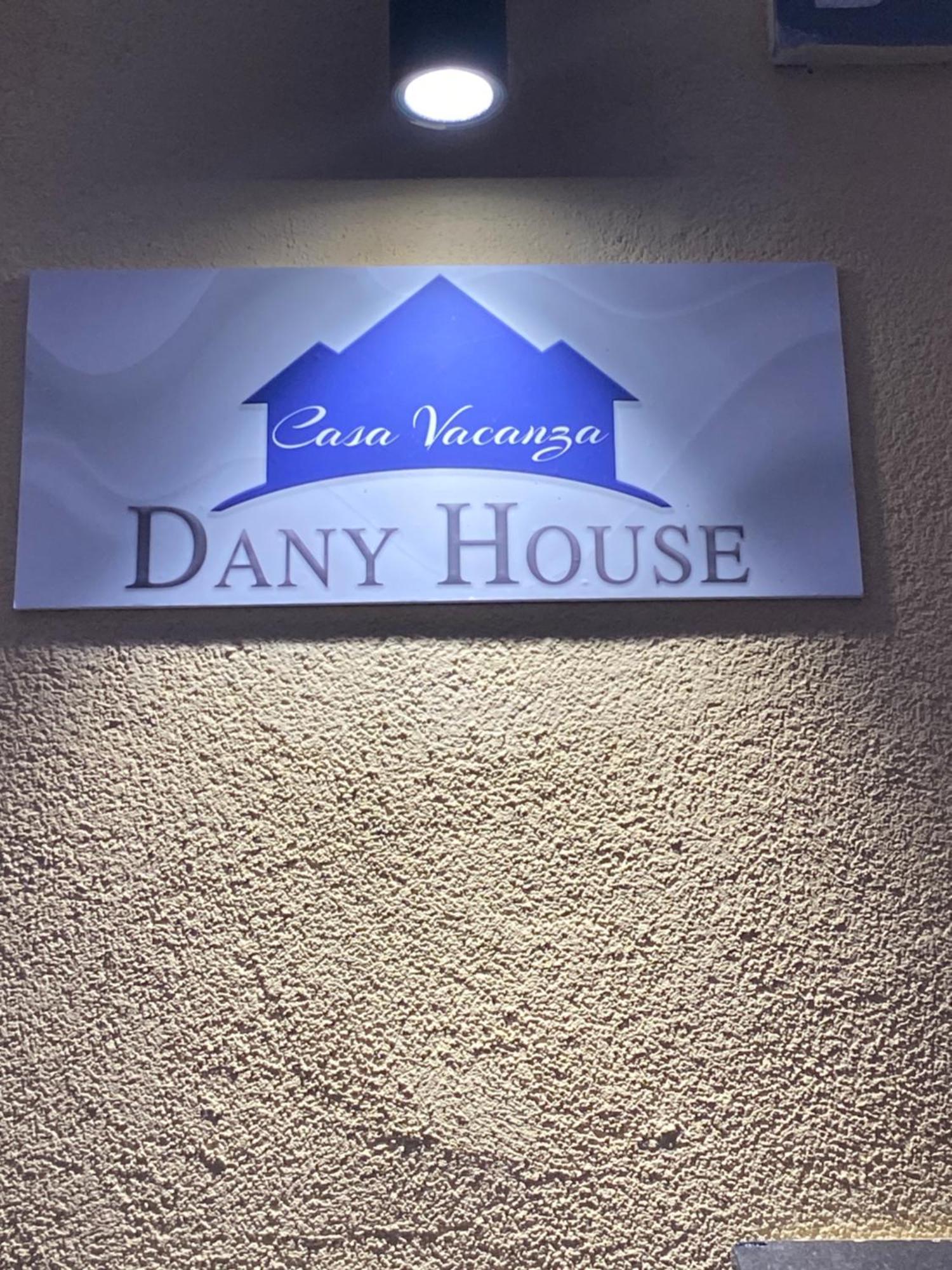 Апартаменти Dany House Катанія Екстер'єр фото