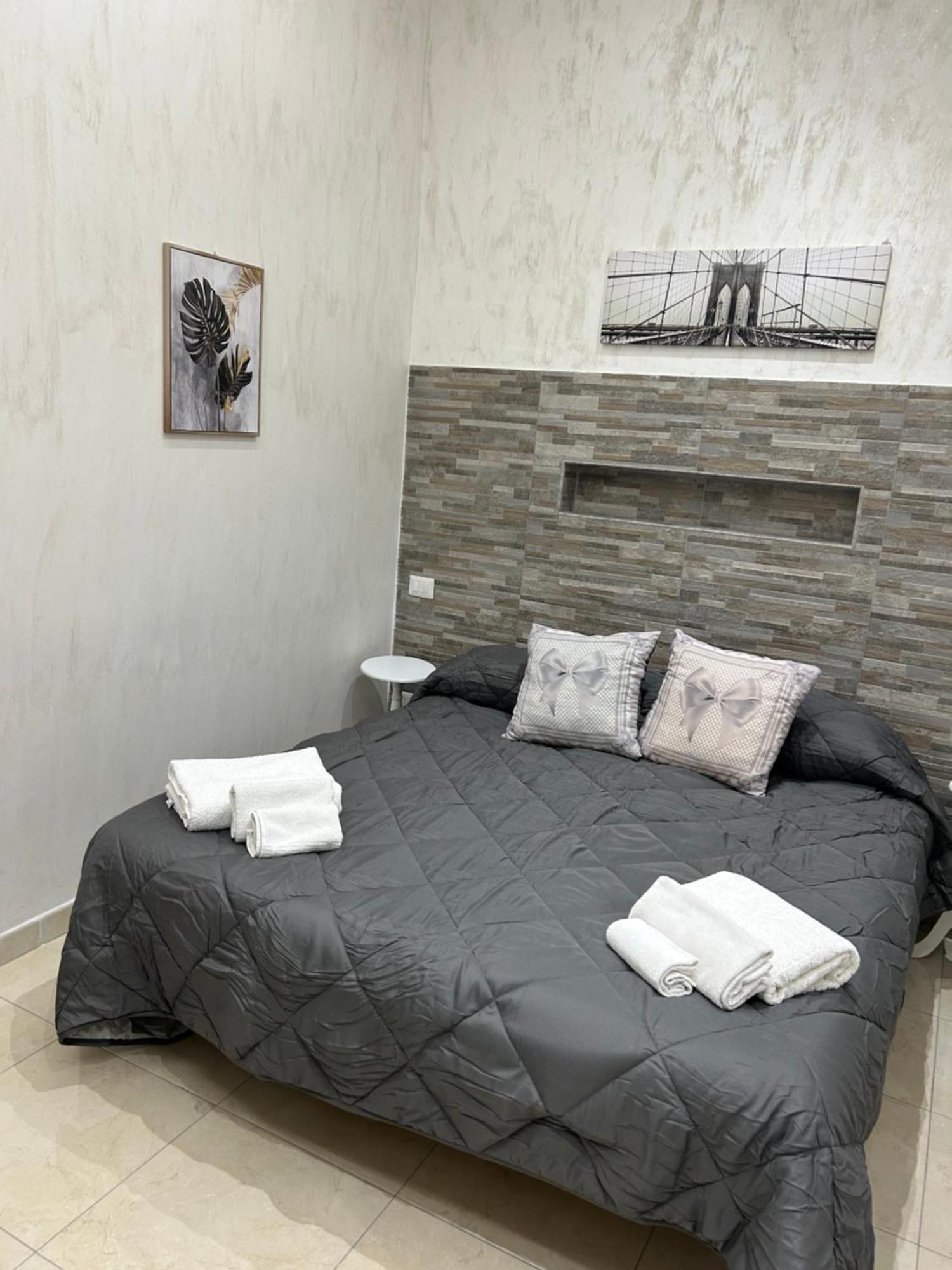 Апартаменти Dany House Катанія Екстер'єр фото